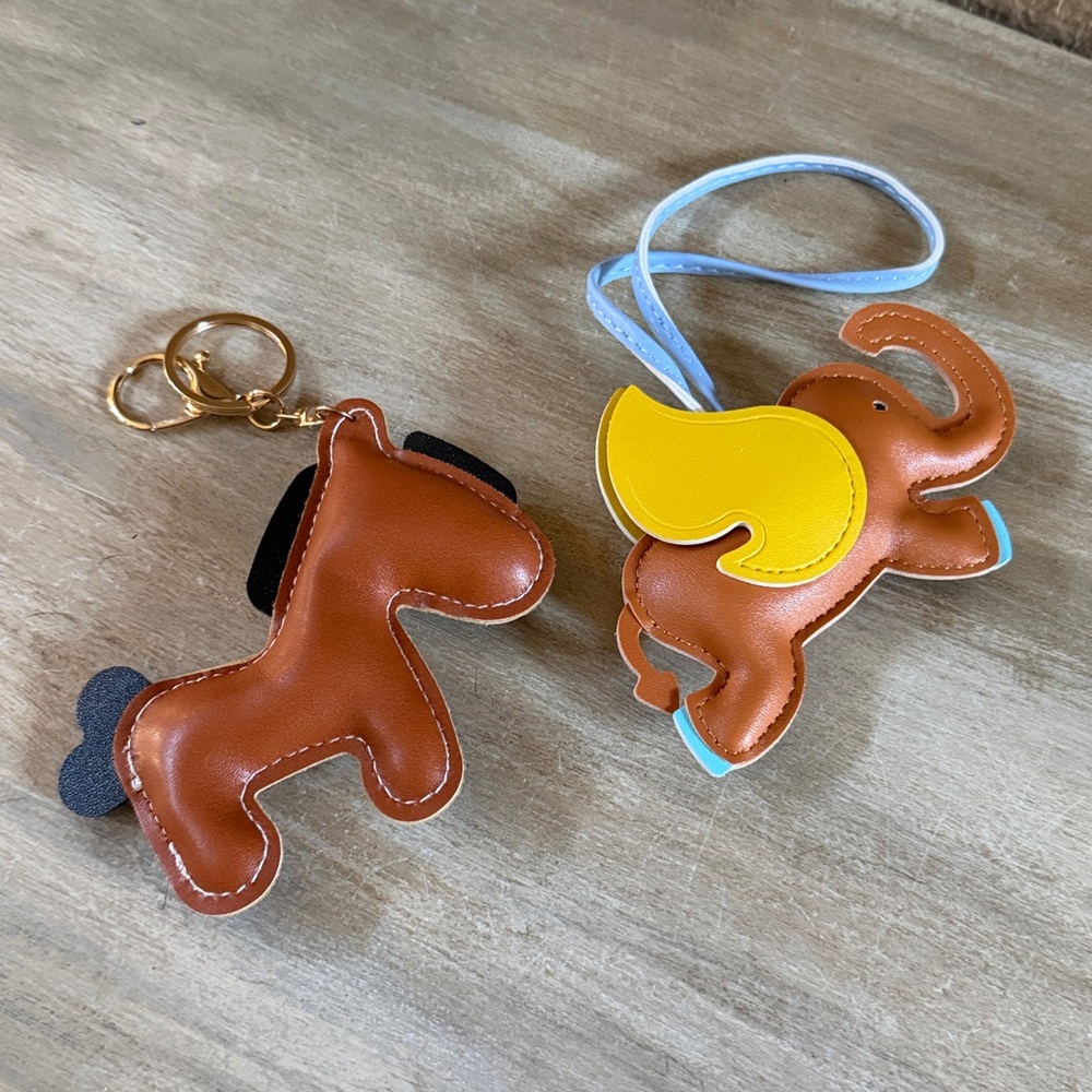 Bag charms NEW without tags . Set of 2 - Picture 4 of 4
